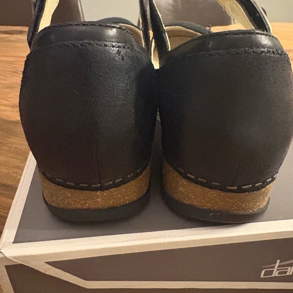Dansko Black Buckle Strap Mae Burnished Suede wedge shoes 38 NIB - Picture 4 of 6